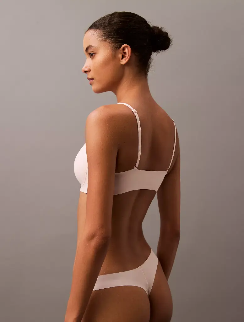 Bralette con aro de gel y forro ligero Invisibles CK