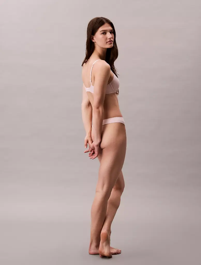 3 Pack Tanga CK de tiro medio