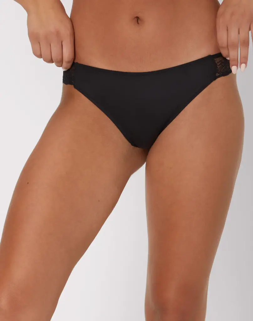Tanga con encaje Maidenform